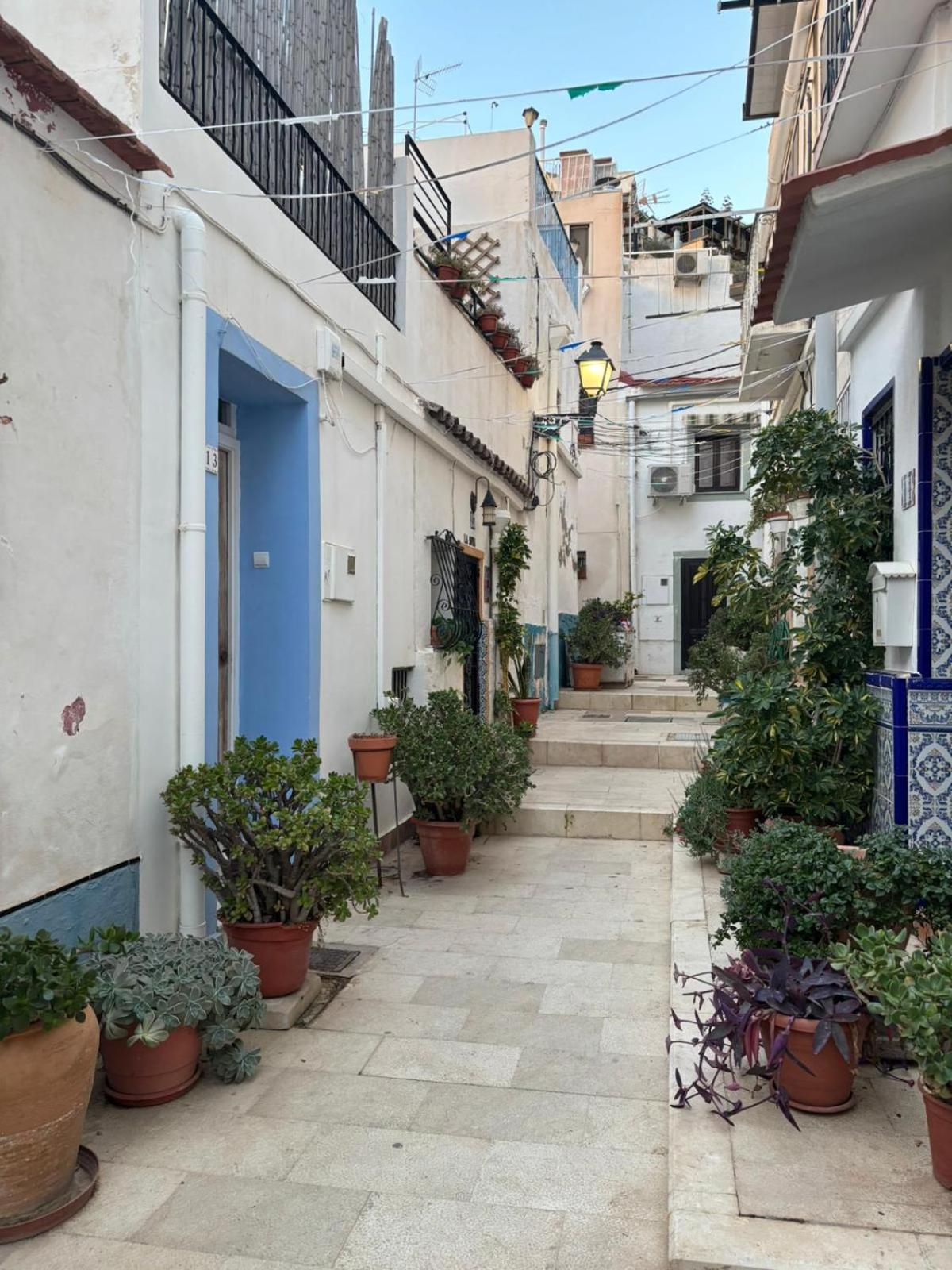 Private Terrace-Romantic-Sea, Castle Views-Central Alicante Exterior foto